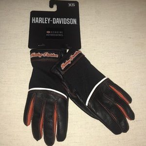 Harley Davidson riding gloves